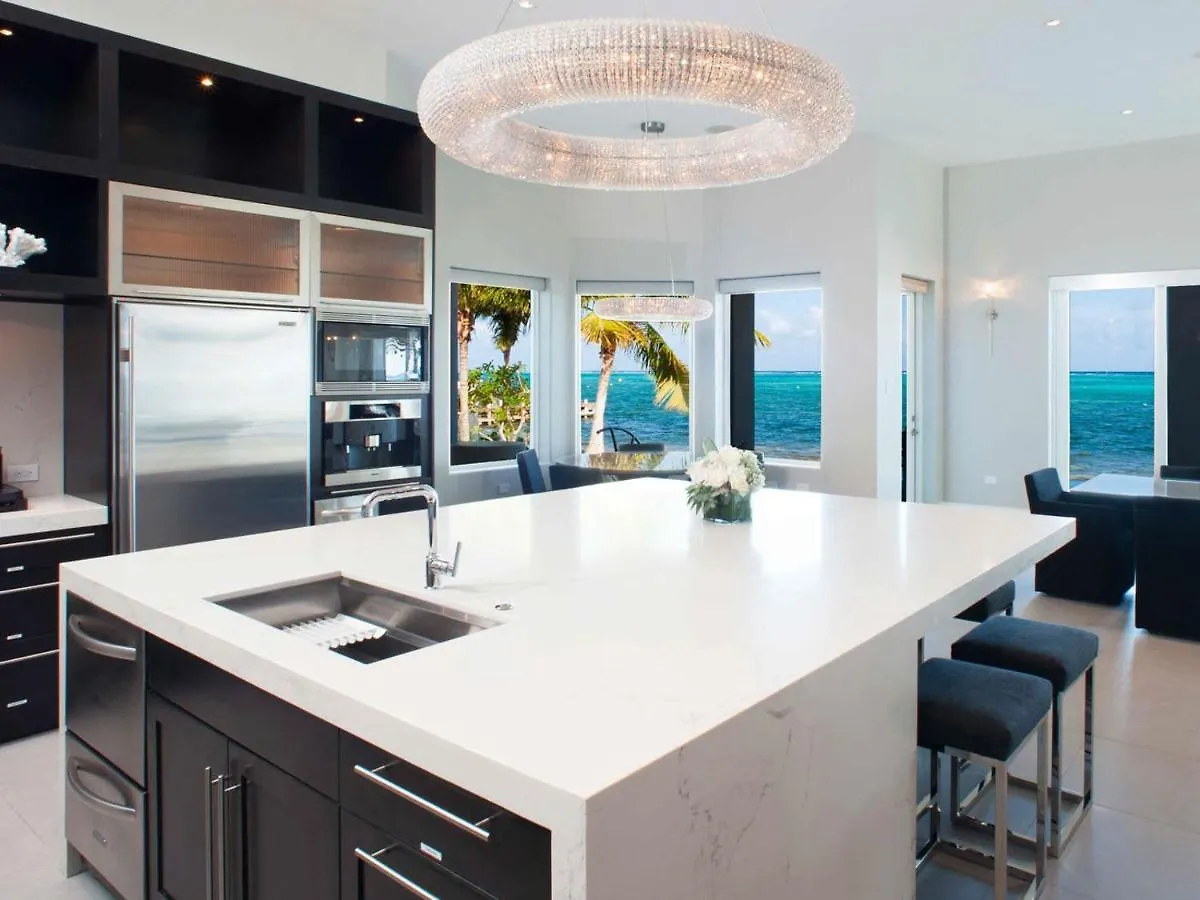 Resort Luxury Cayman Villas Driftwood Village Cayman Islands