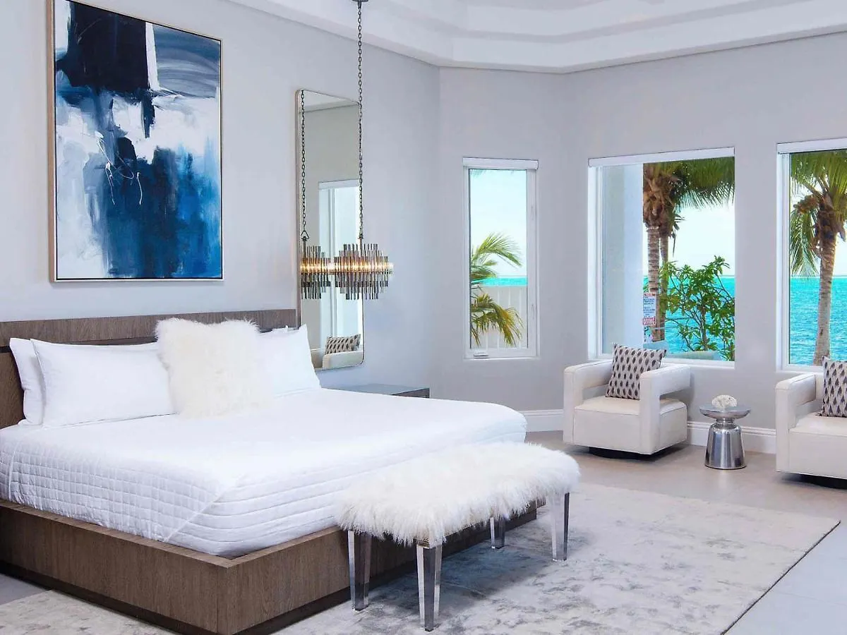 Resort Luxury Cayman Villas Driftwood Village