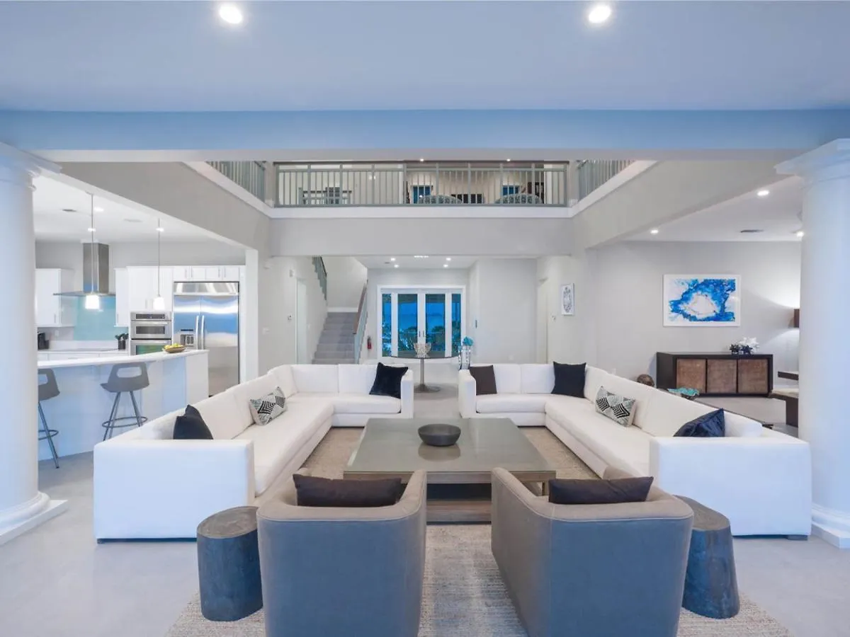 Luxury Cayman Villas Driftwood Village 0*,  Cayman Islands